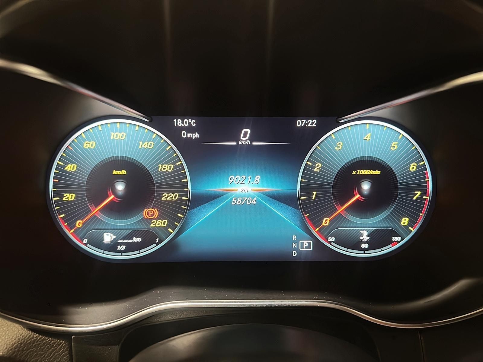 Photo 2022 Mercedes-Benz GLC300 4MATIC SUV #6