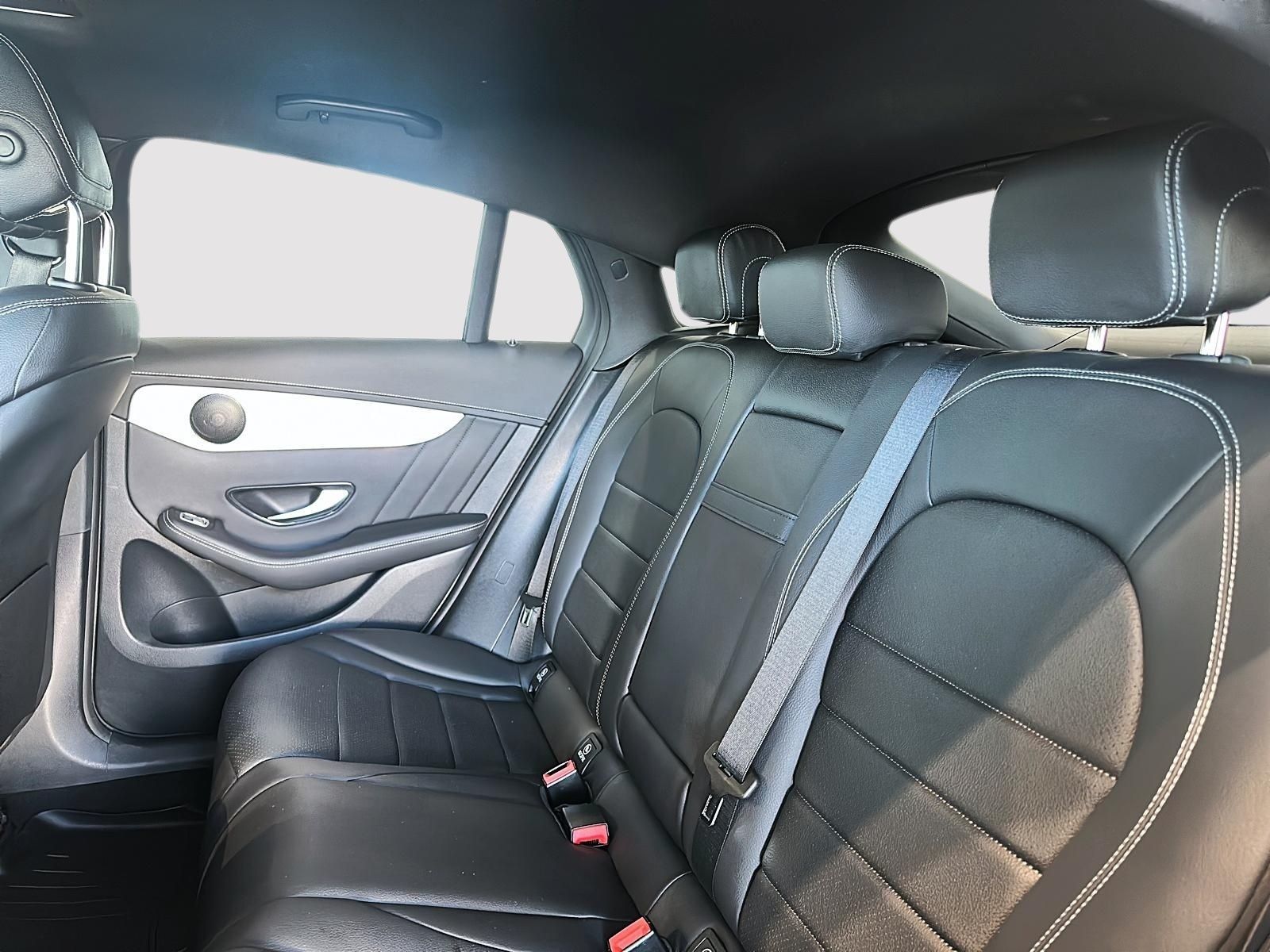Photo 2023 Mercedes-Benz GLC300 4MATIC Coupe #4