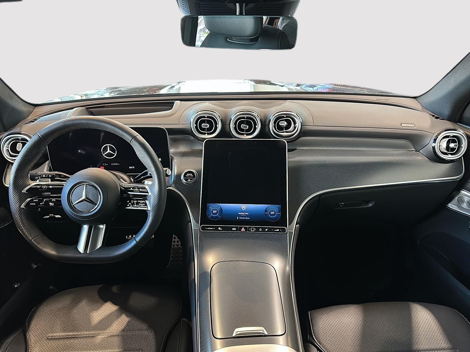 Photo 2023 Mercedes-Benz GLC300 4MATIC SUV #5