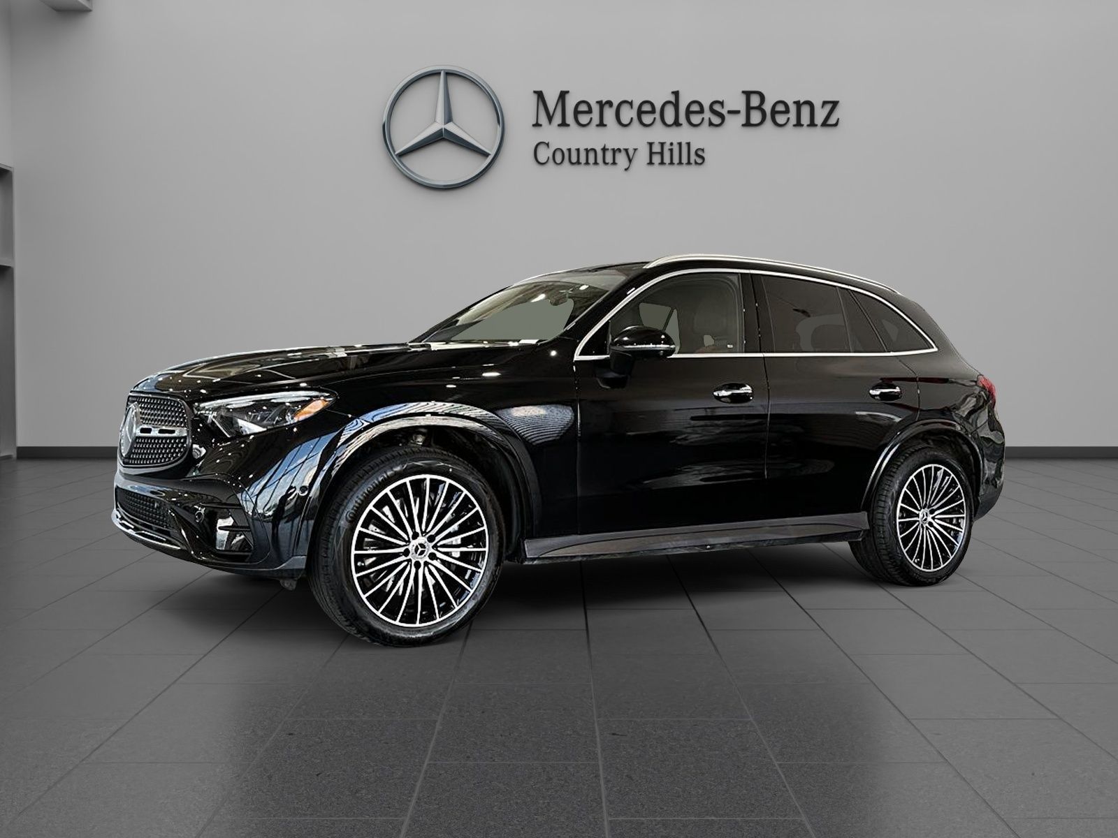 Photo 2025 Mercedes-Benz GLC300 4MATIC SUV #1