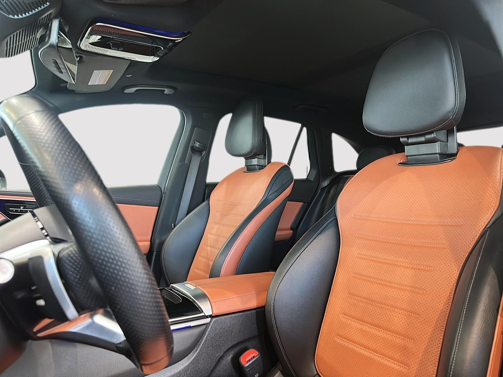 Photo 2025 Mercedes-Benz GLC300 4MATIC SUV #3