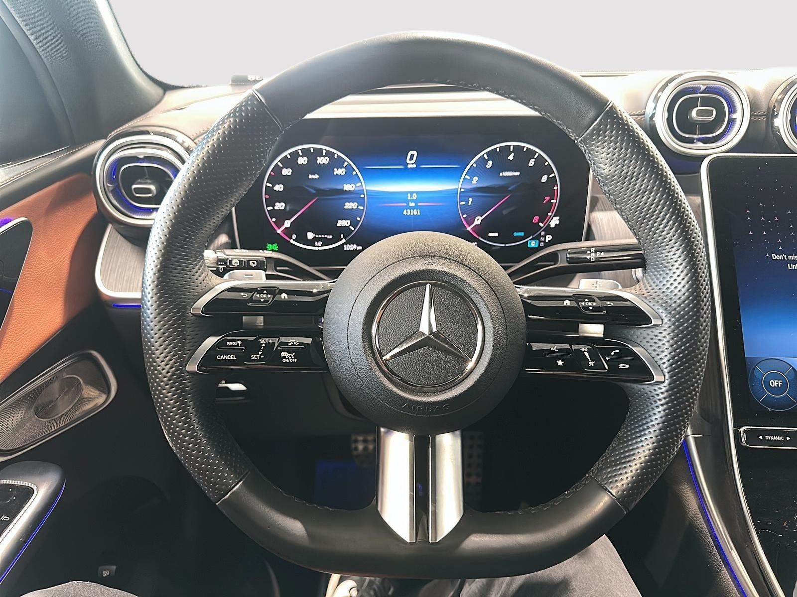 Photo 2025 Mercedes-Benz GLC300 4MATIC SUV #8