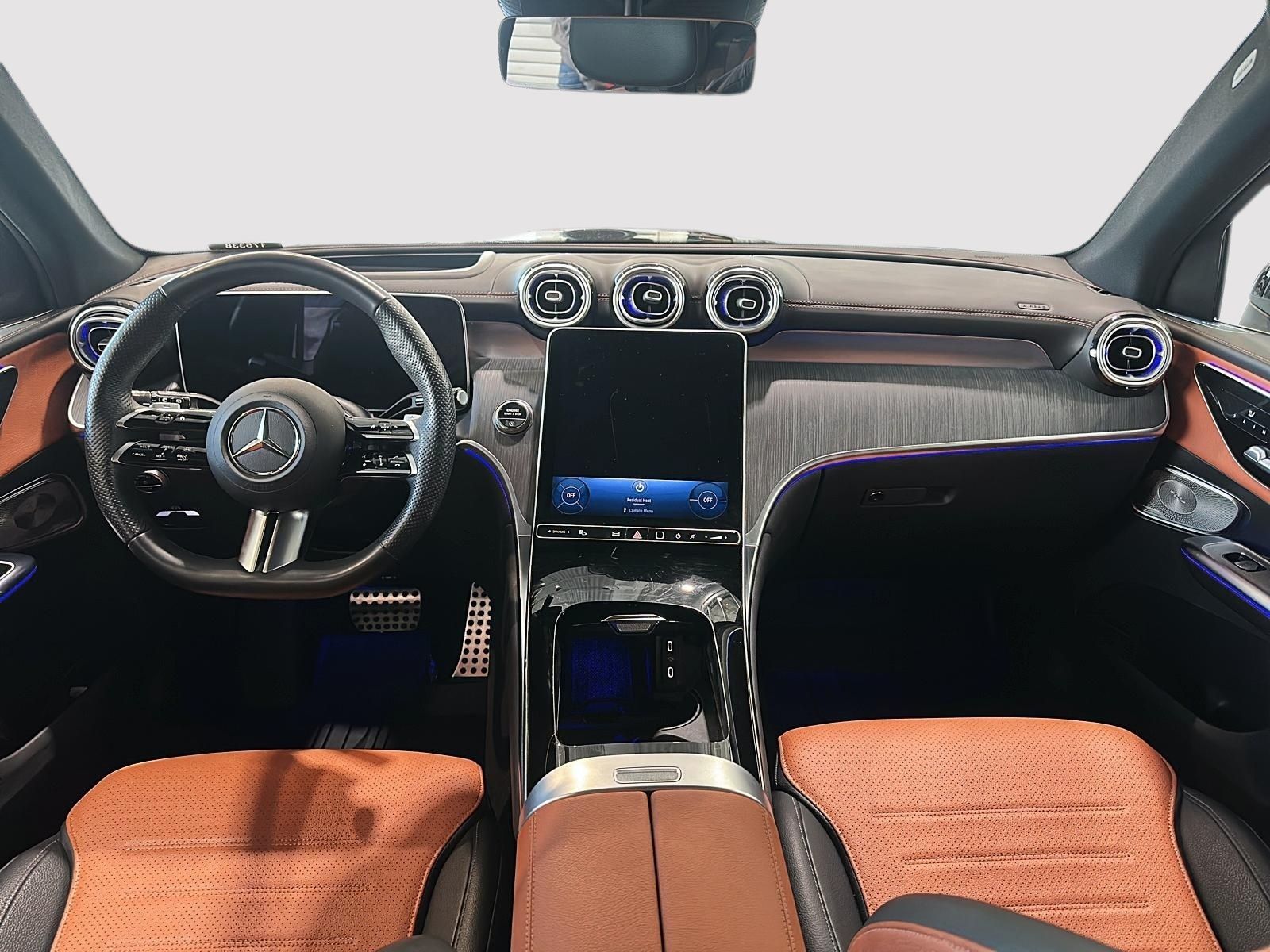 Photo 2025 Mercedes-Benz GLC300 4MATIC SUV #5