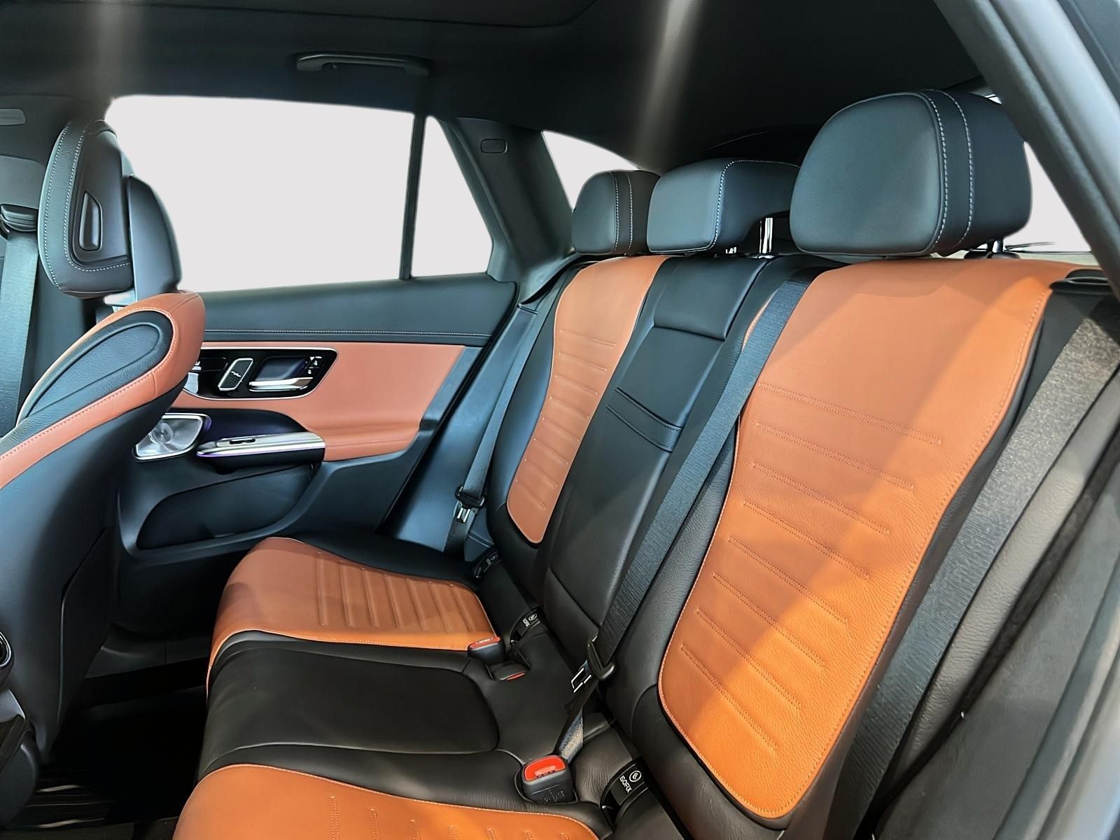 2026 Mercedes Benz GLC 300 4MATIC photo 4