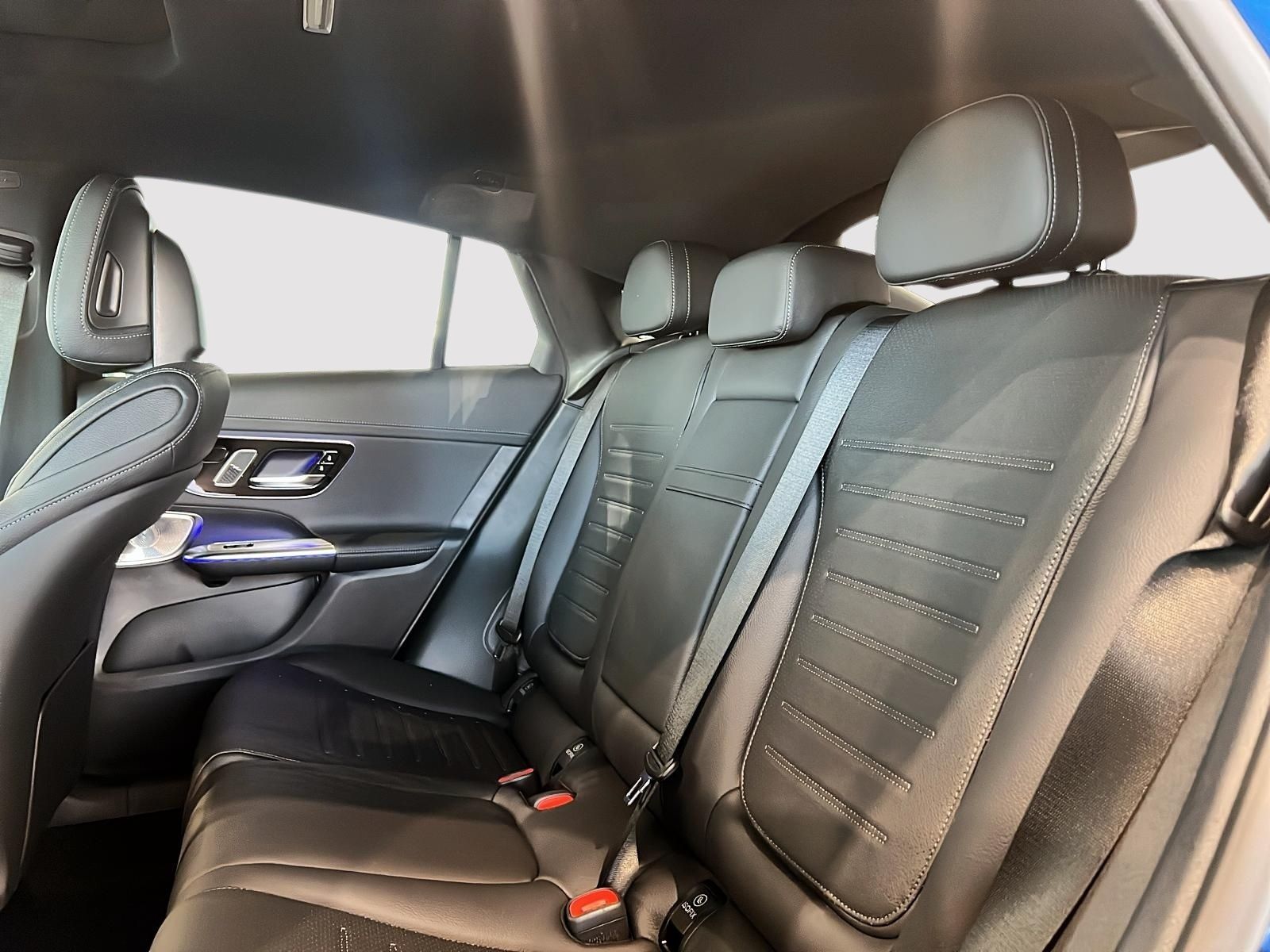 2026 Mercedes Benz GLC Coupe 300 4MATIC photo 4