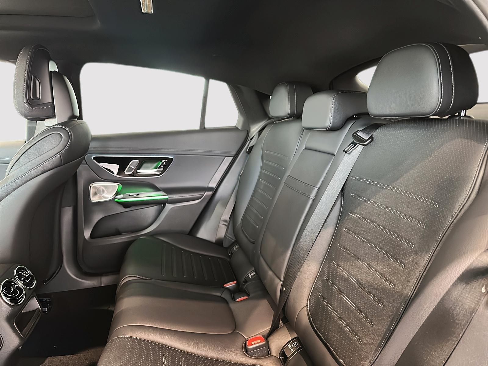 Photo 2027 Mercedes-Benz GLC 300 4MATIC Coupe #4
