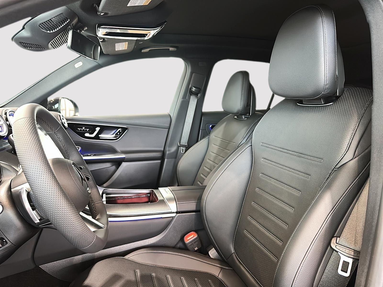 Photo 2027 Mercedes-Benz GLC 300 4MATIC SUV #3