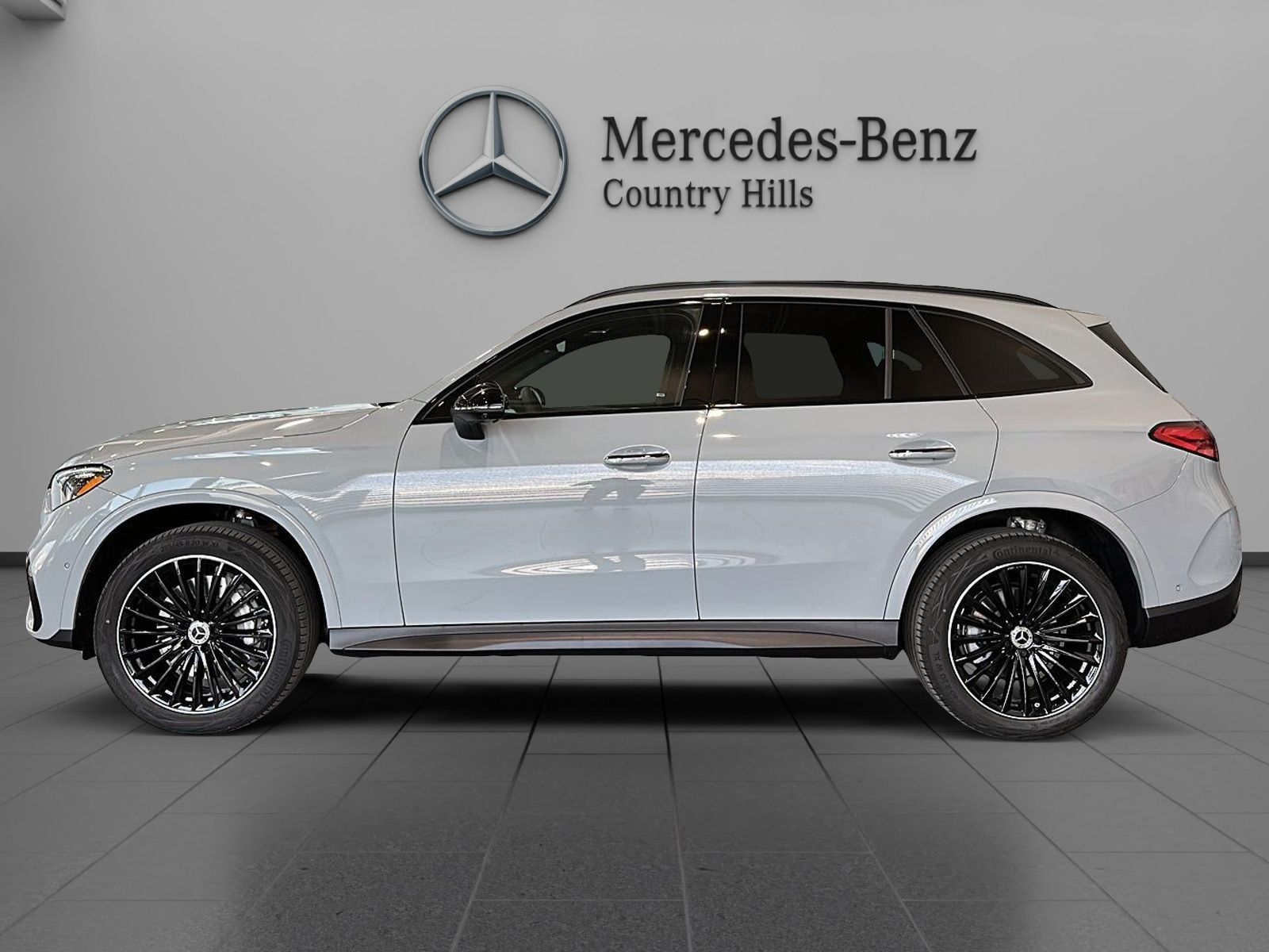Photo 2027 Mercedes-Benz GLC 300 4MATIC SUV #2
