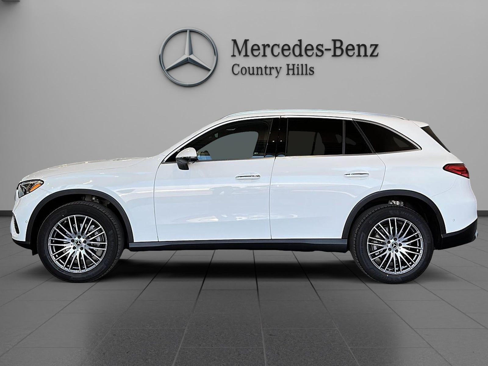 Photo 2027 Mercedes-Benz GLC 300 4MATIC SUV #2