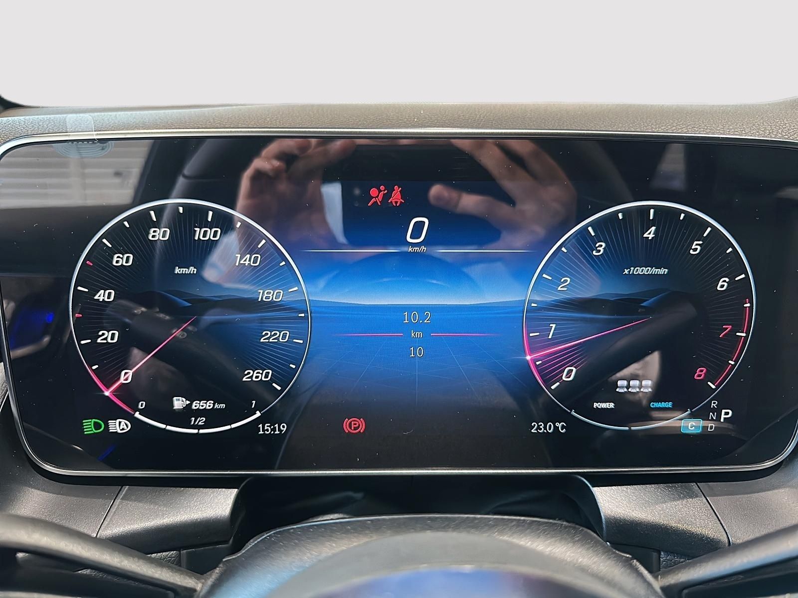 Photo 2027 Mercedes-Benz GLC 300 4MATIC SUV #6