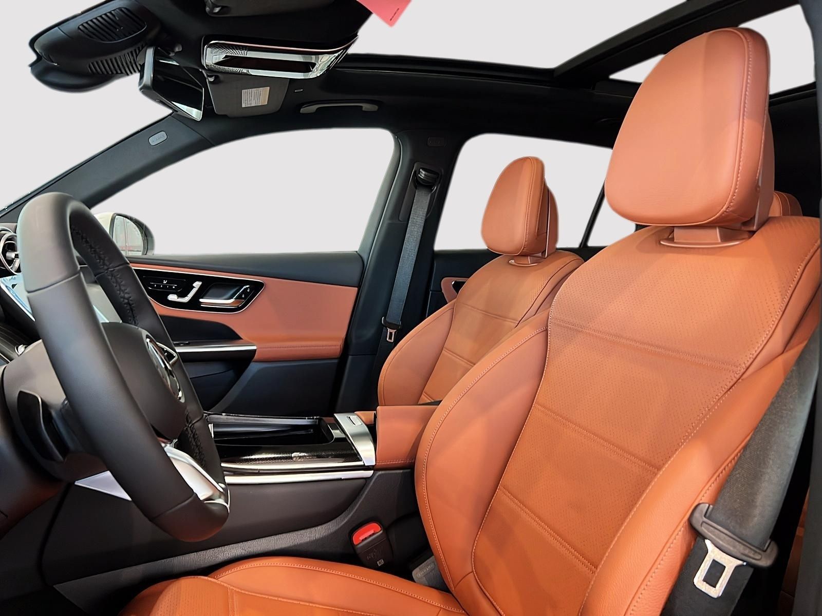 Photo 2027 Mercedes-Benz GLC 300 4MATIC SUV #3