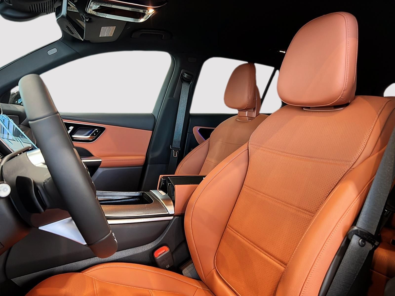 Photo 2027 Mercedes-Benz GLC 300 4MATIC SUV #3