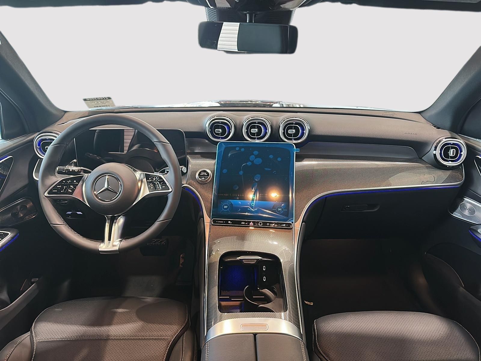 Photo 2027 Mercedes-Benz GLC 300 4MATIC SUV #5