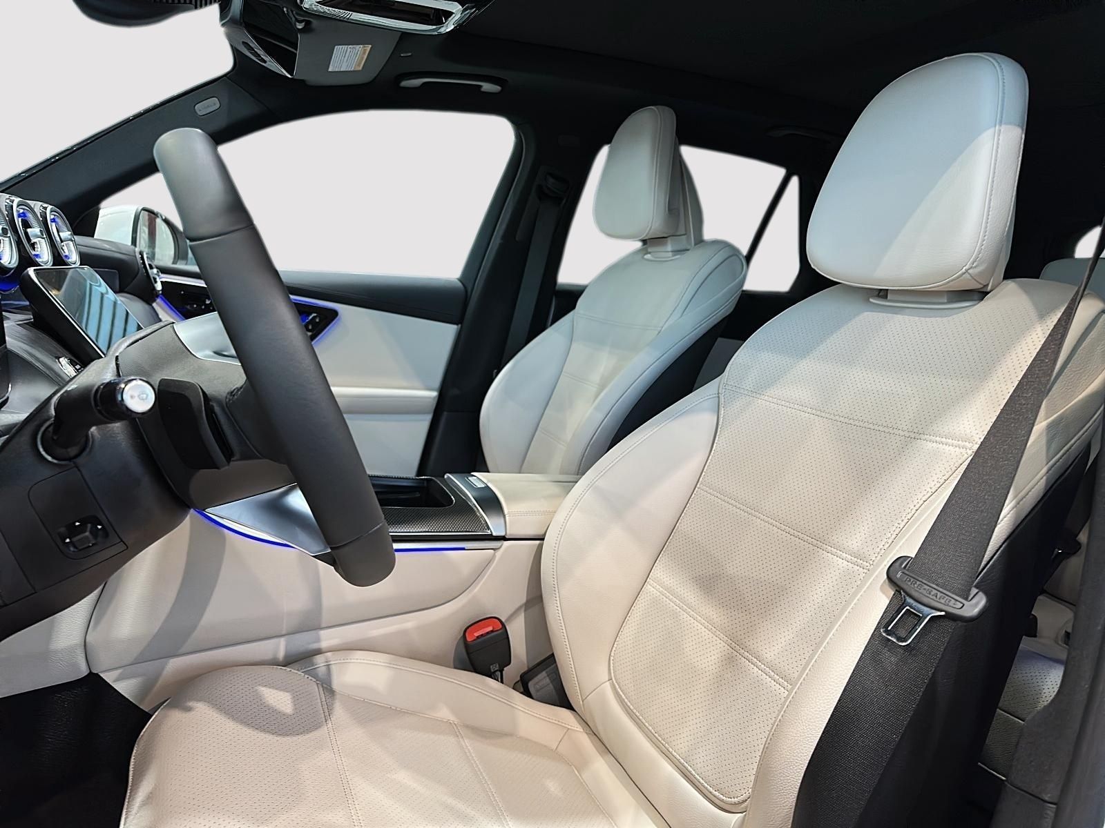 Photo 2026 Mercedes-Benz GLC350e 4MATIC SUV #3