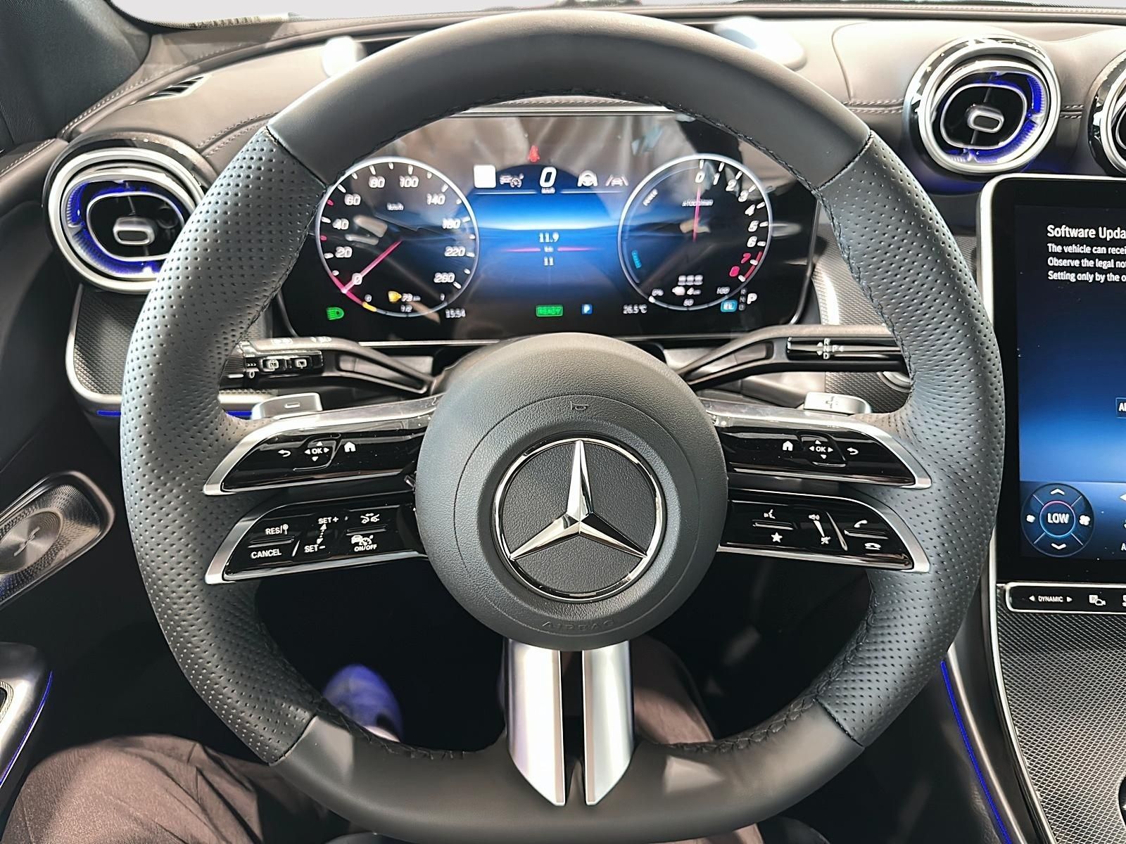 Photo 2027 Mercedes-Benz GLC 350e 4MATIC SUV #8