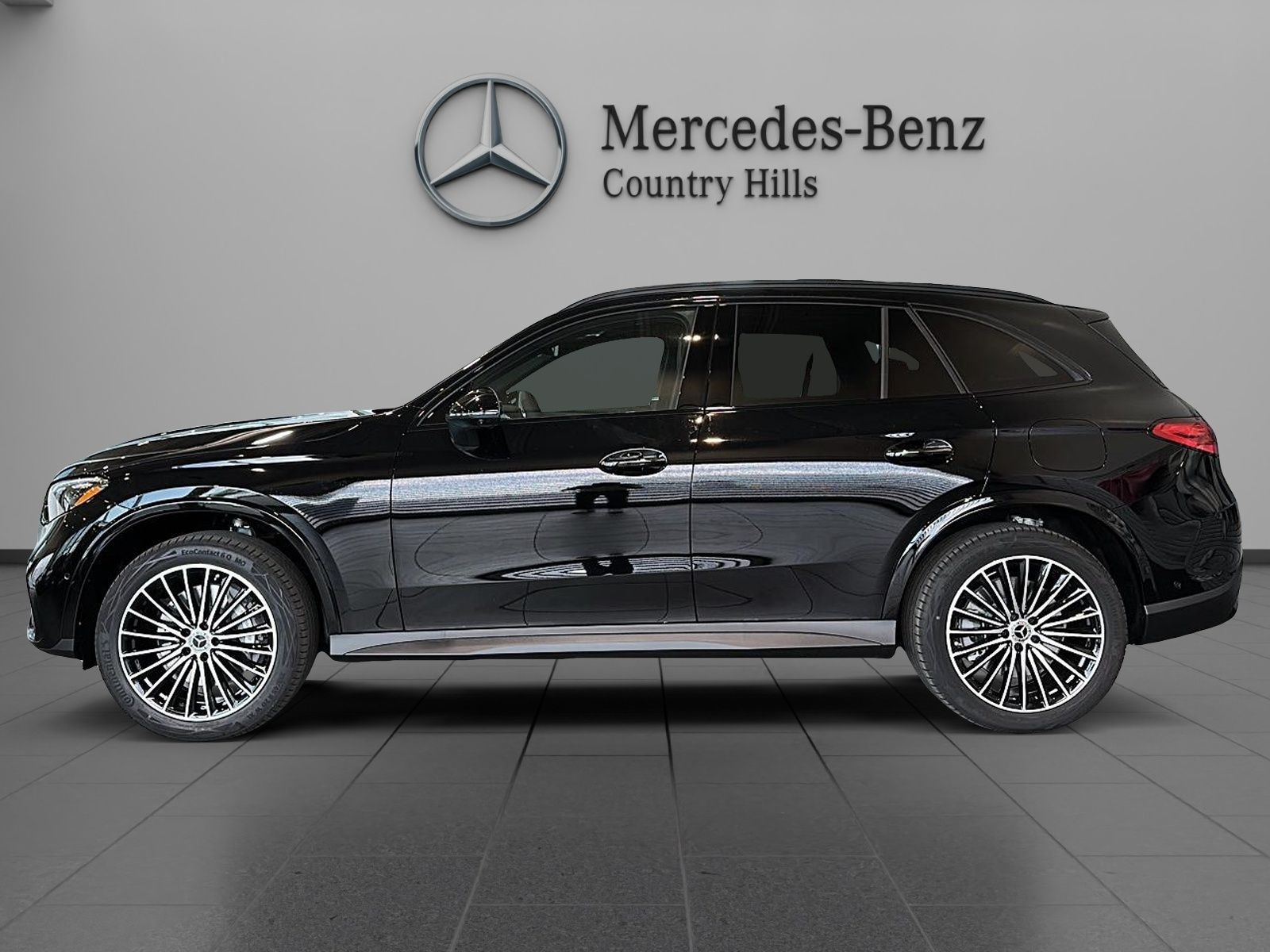 Photo 2027 Mercedes-Benz GLC 350e 4MATIC SUV #2