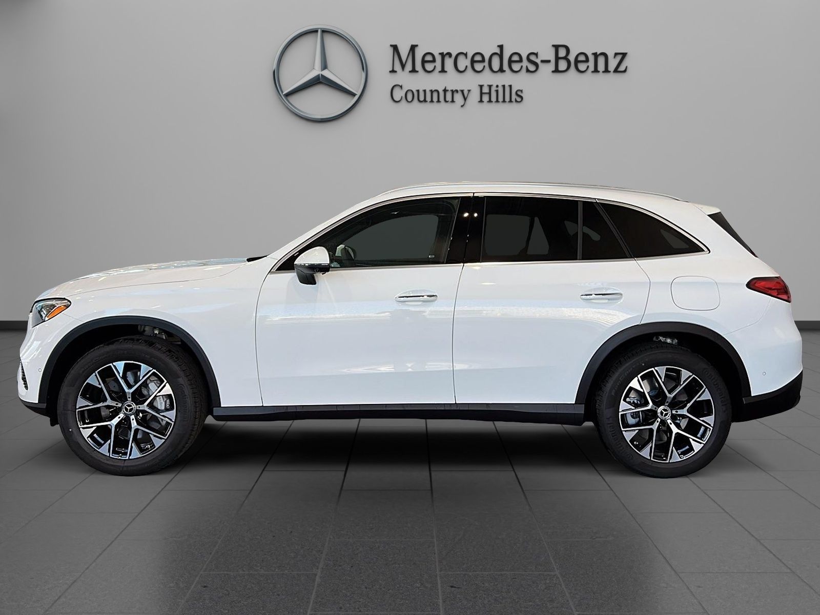 Photo 2027 Mercedes-Benz GLC 350e 4MATIC SUV #2