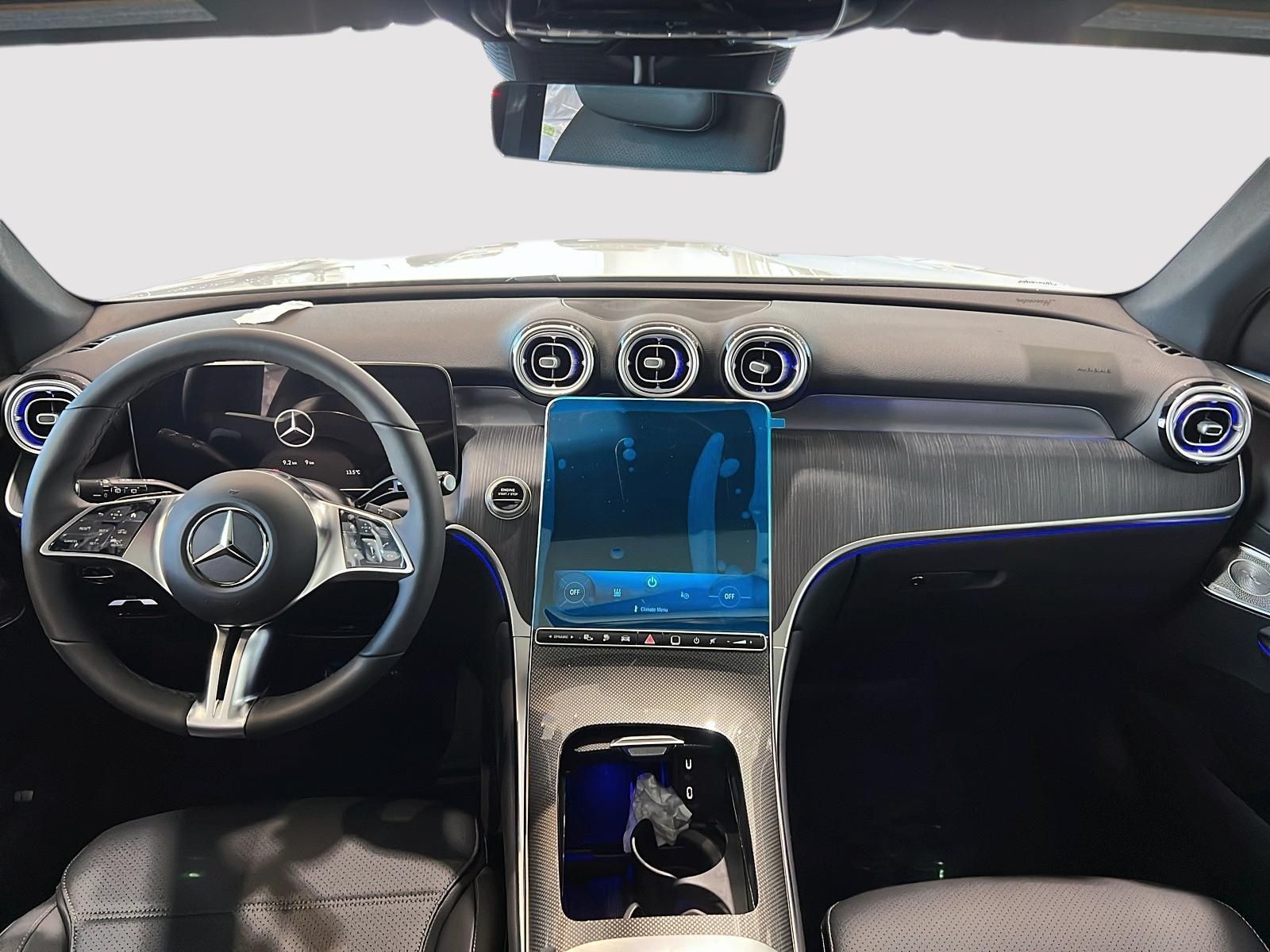 Photo 2027 Mercedes-Benz GLC 350e 4MATIC SUV #5