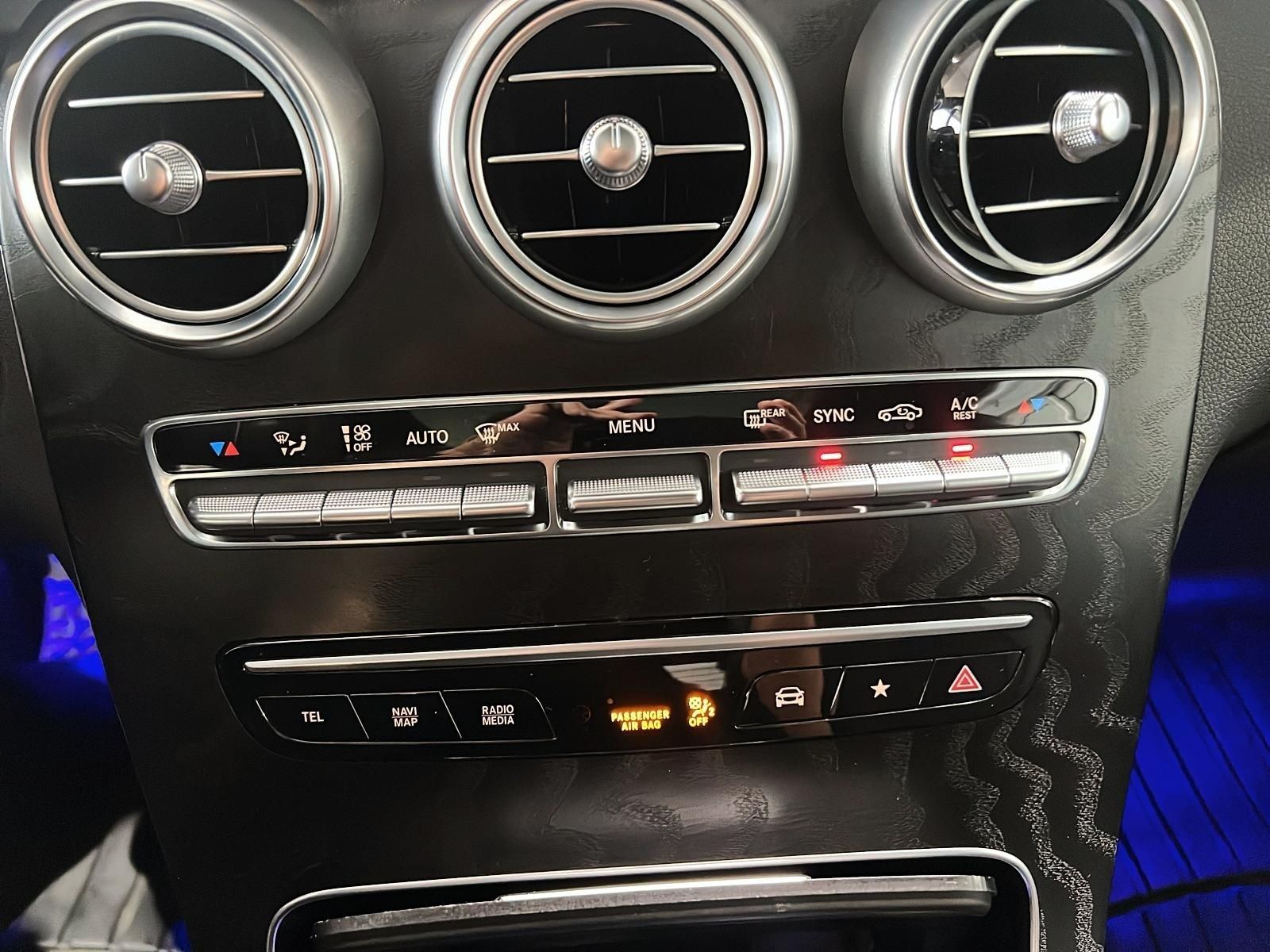 Photo 2022 Mercedes-Benz GLC43 AMG 4MATIC SUV #8
