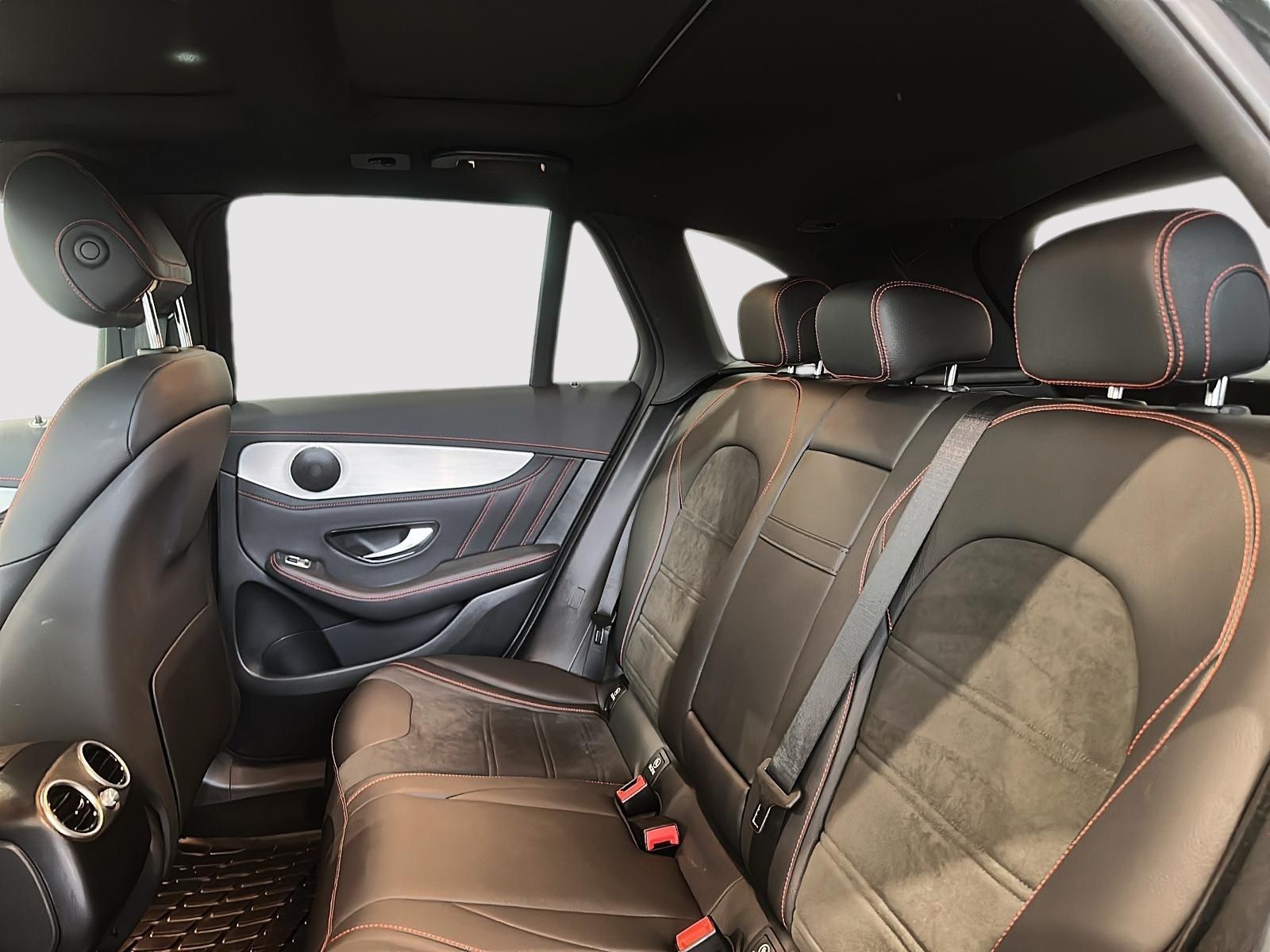 Photo 2022 Mercedes-Benz GLC43 AMG 4MATIC SUV #4