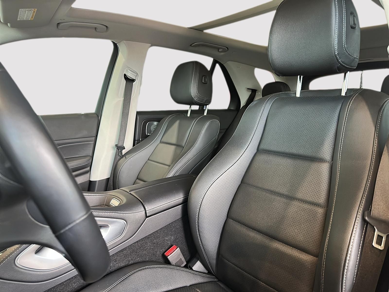 Photo 2020 Mercedes-Benz GLE350 4MATIC SUV #3