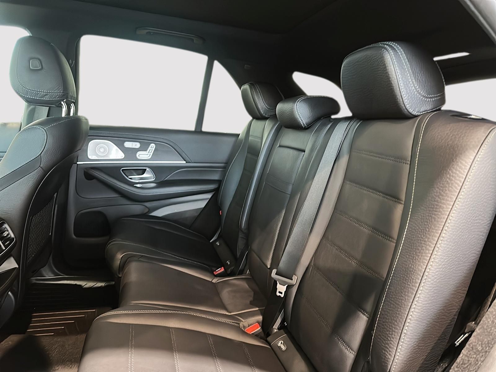 Photo 2023 Mercedes-Benz GLE450 4MATIC SUV #4