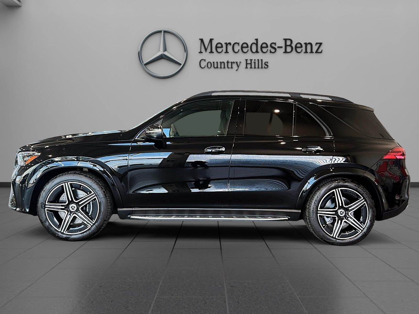 Photo 2025 Mercedes-Benz GLE450 4MATIC SUV #2