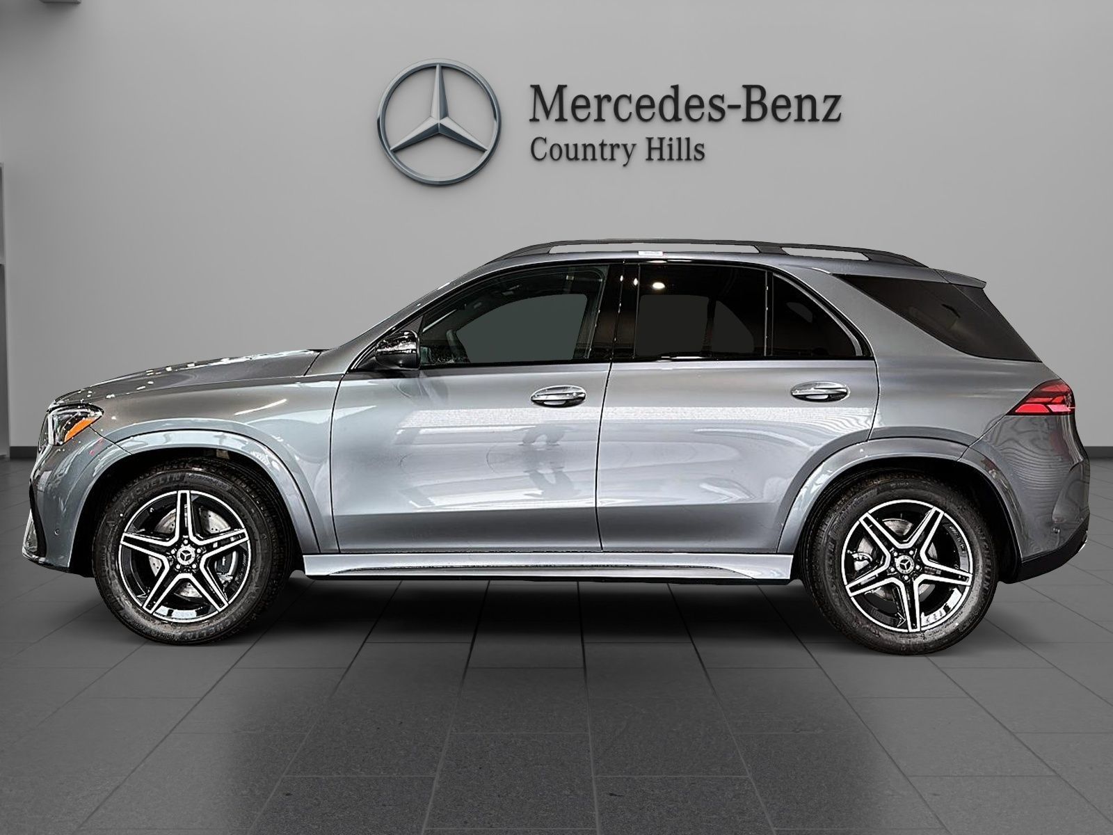 Photo 2026 Mercedes-Benz GLE 450 4MATIC SUV #2