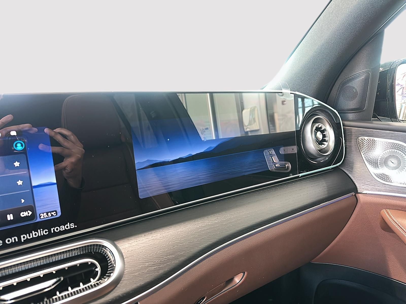 Photo 2027 Mercedes-Benz GLE 450 4MATIC SUV #8