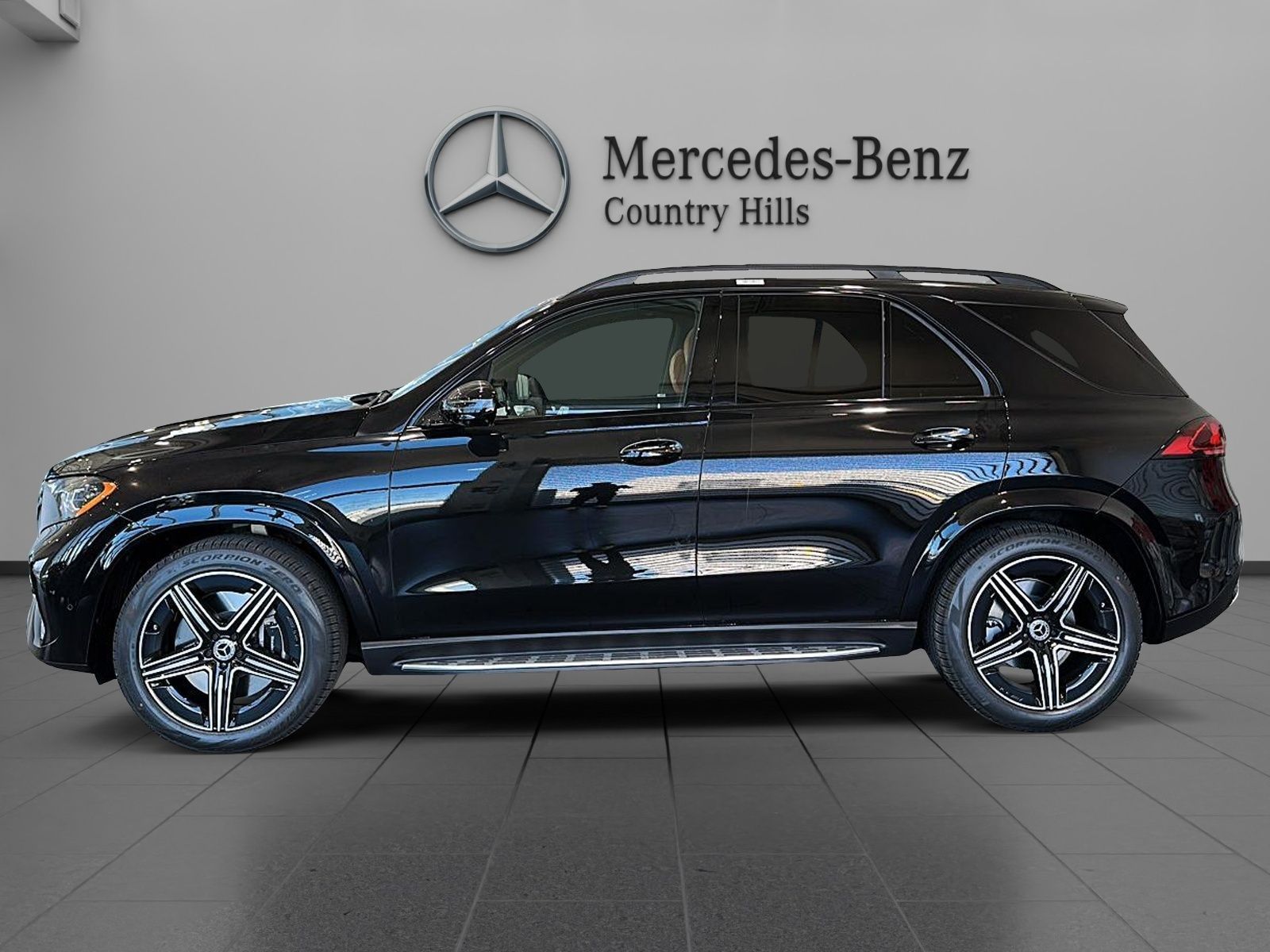 Photo 2027 Mercedes-Benz GLE 450 4MATIC SUV #2