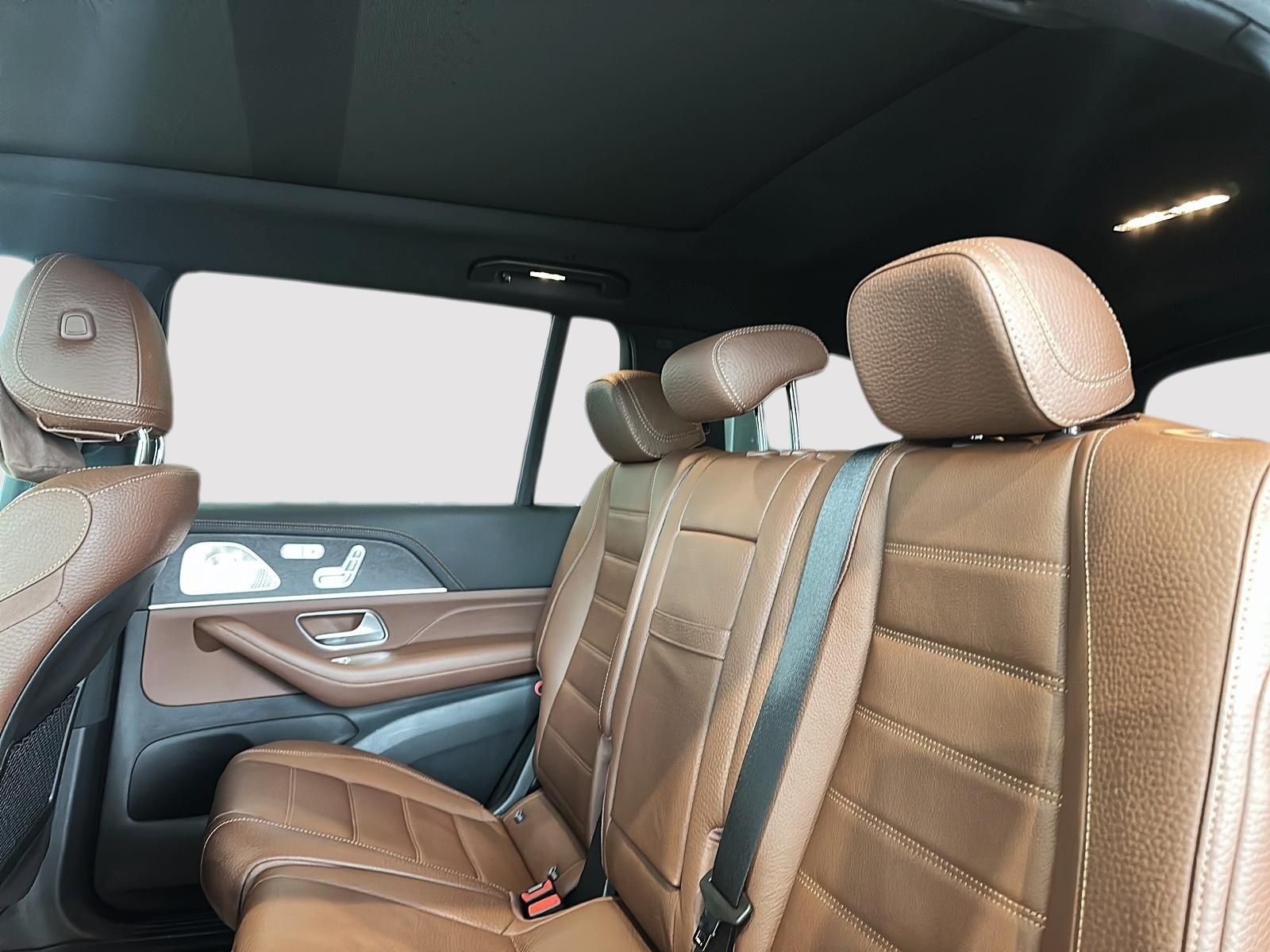Photo 2025 Mercedes-Benz GLS450 4MATIC SUV #4