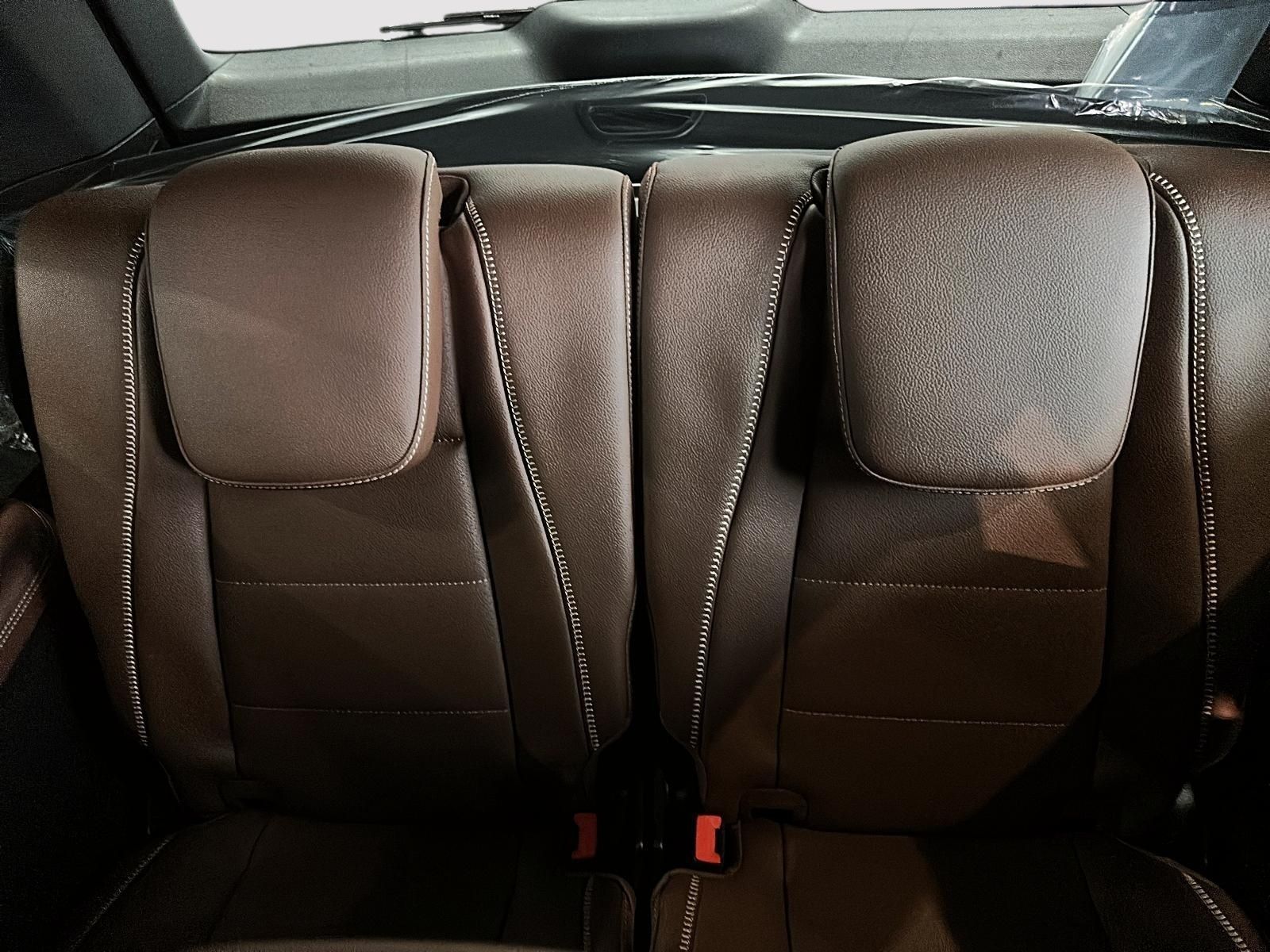 Photo 2027 Mercedes-Benz GLS 450 4MATIC SUV #5