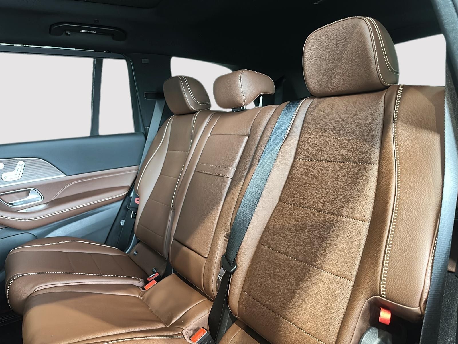 Photo 2027 Mercedes-Benz GLS 450 4MATIC SUV #4