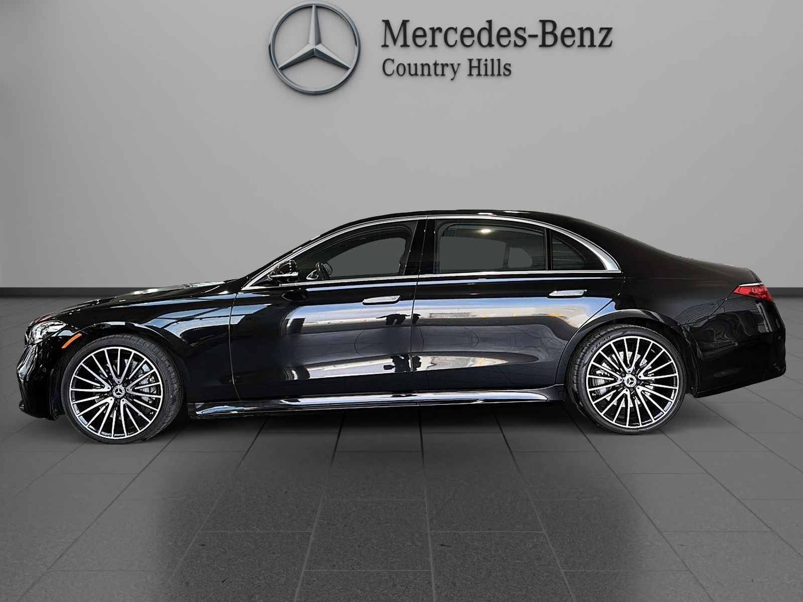 Photo 2021 Mercedes-Benz S580 4MATIC Sedan #2