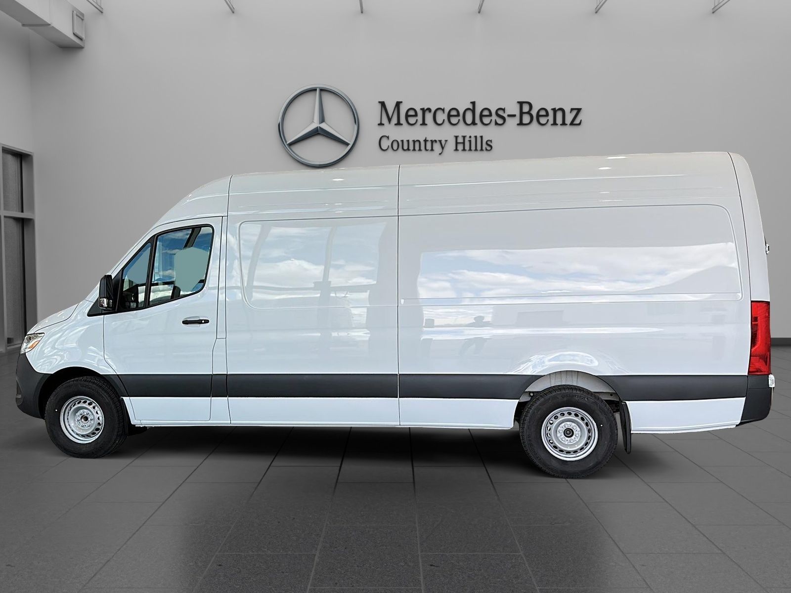 Photo 2026 Mercedes-Benz Sprinter 2500 170 Wheelbase High Roof RWD #2