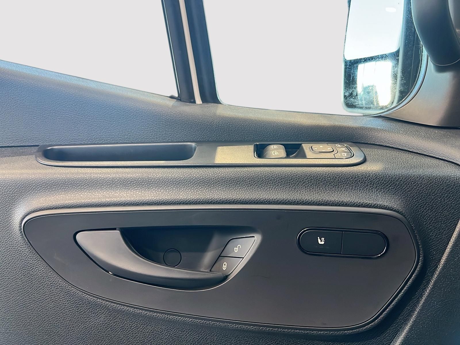 Photo 2026 Mercedes-Benz Sprinter 2500 170 Wheelbase High Roof AWD #7