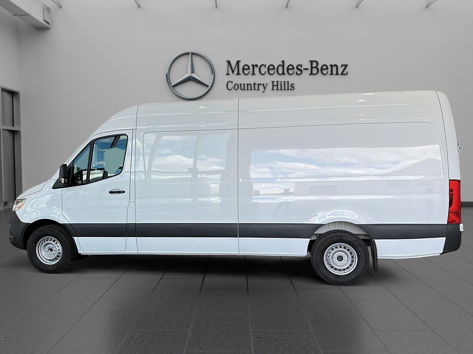 Photo 2026 Mercedes-Benz Sprinter 2500 170 Wheelbase High Roof RWD #2