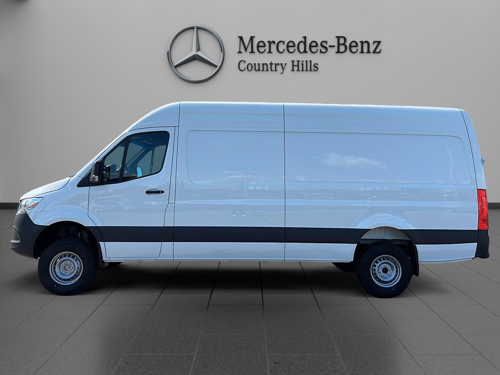 Photo 2026 Mercedes-Benz Sprinter 2500 170 Wheelbase High Roof AWD #2