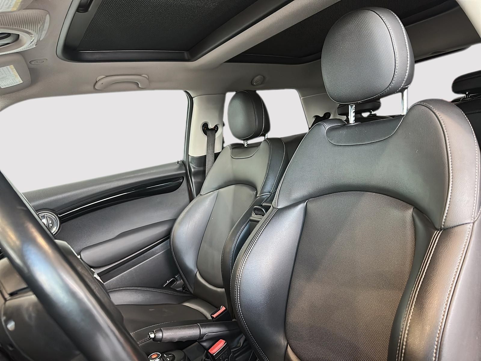 Photo 2017 MINI COOPER S 3 Door #3