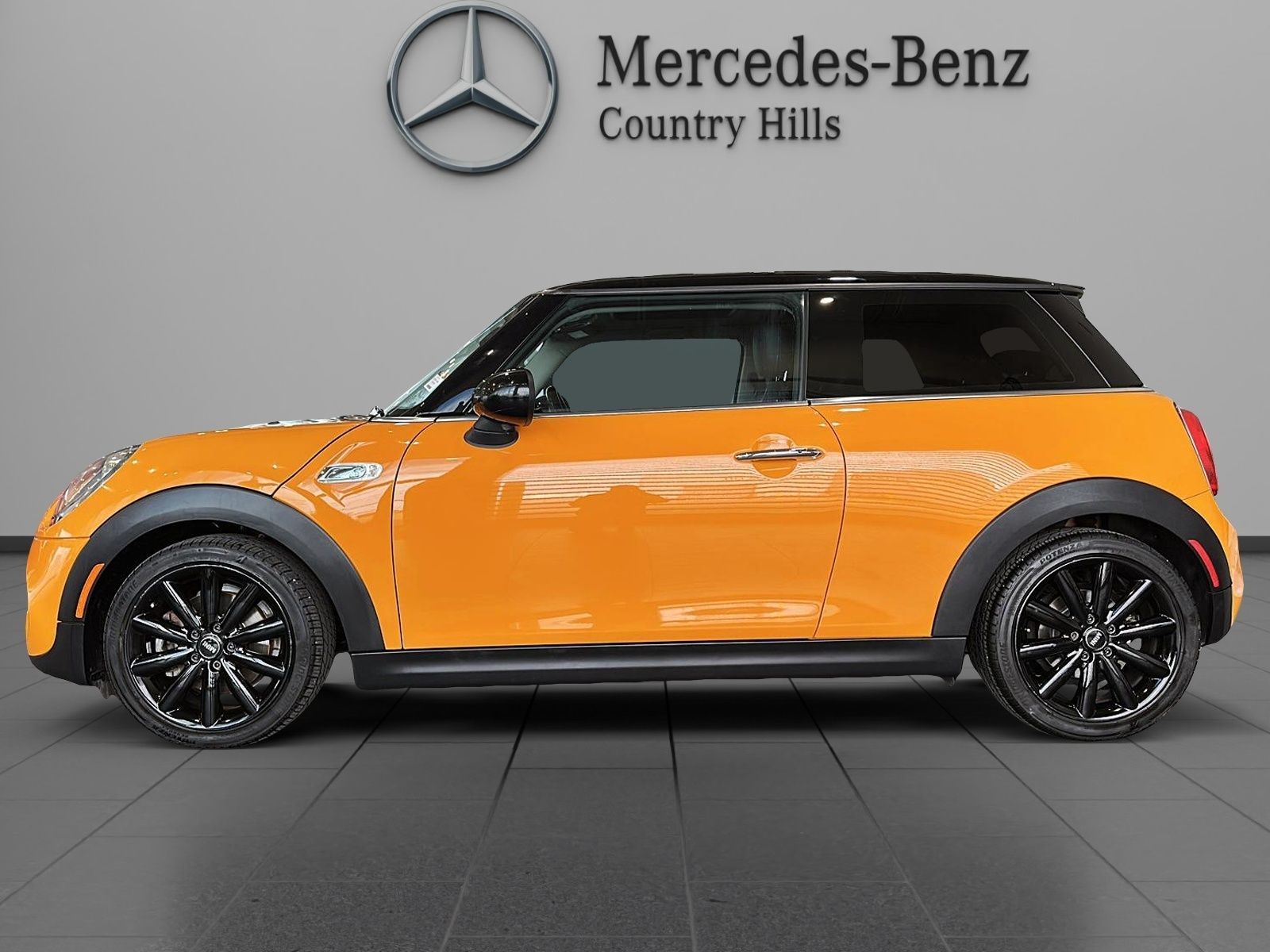 Photo 2017 MINI COOPER S 3 Door #2