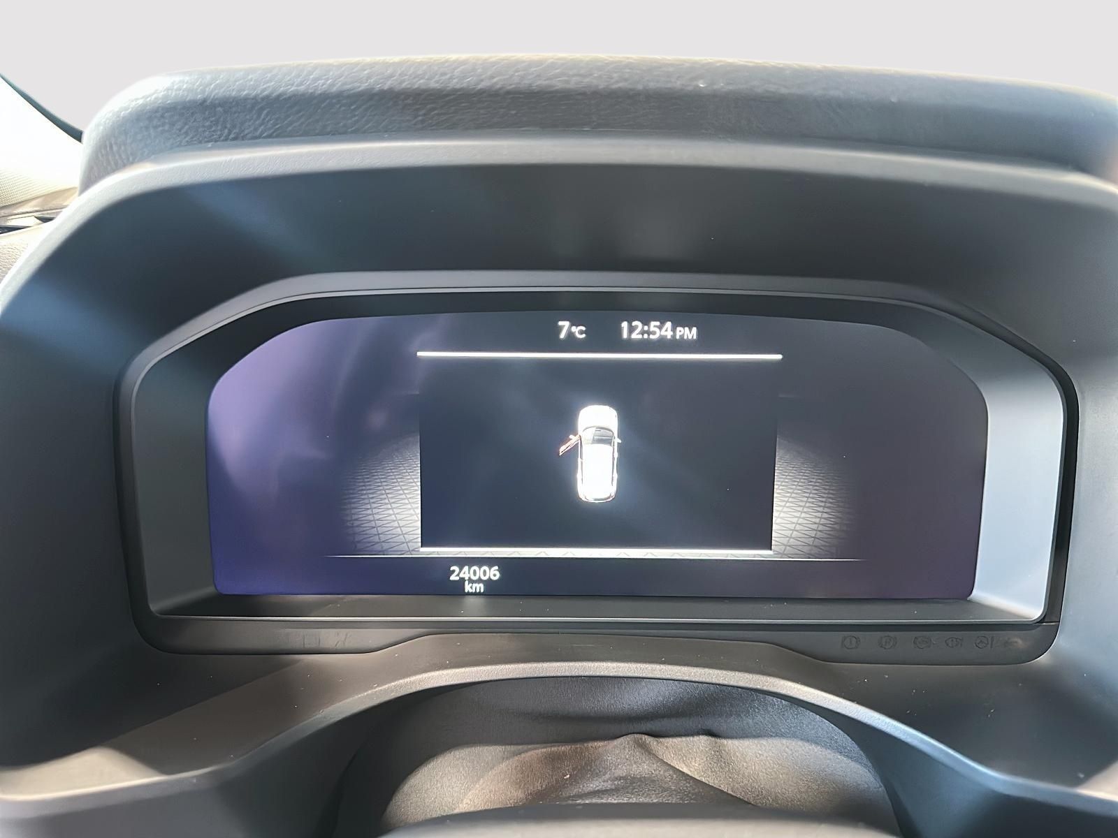 Photo 2025 Nissan Rogue AWD Platinum #6