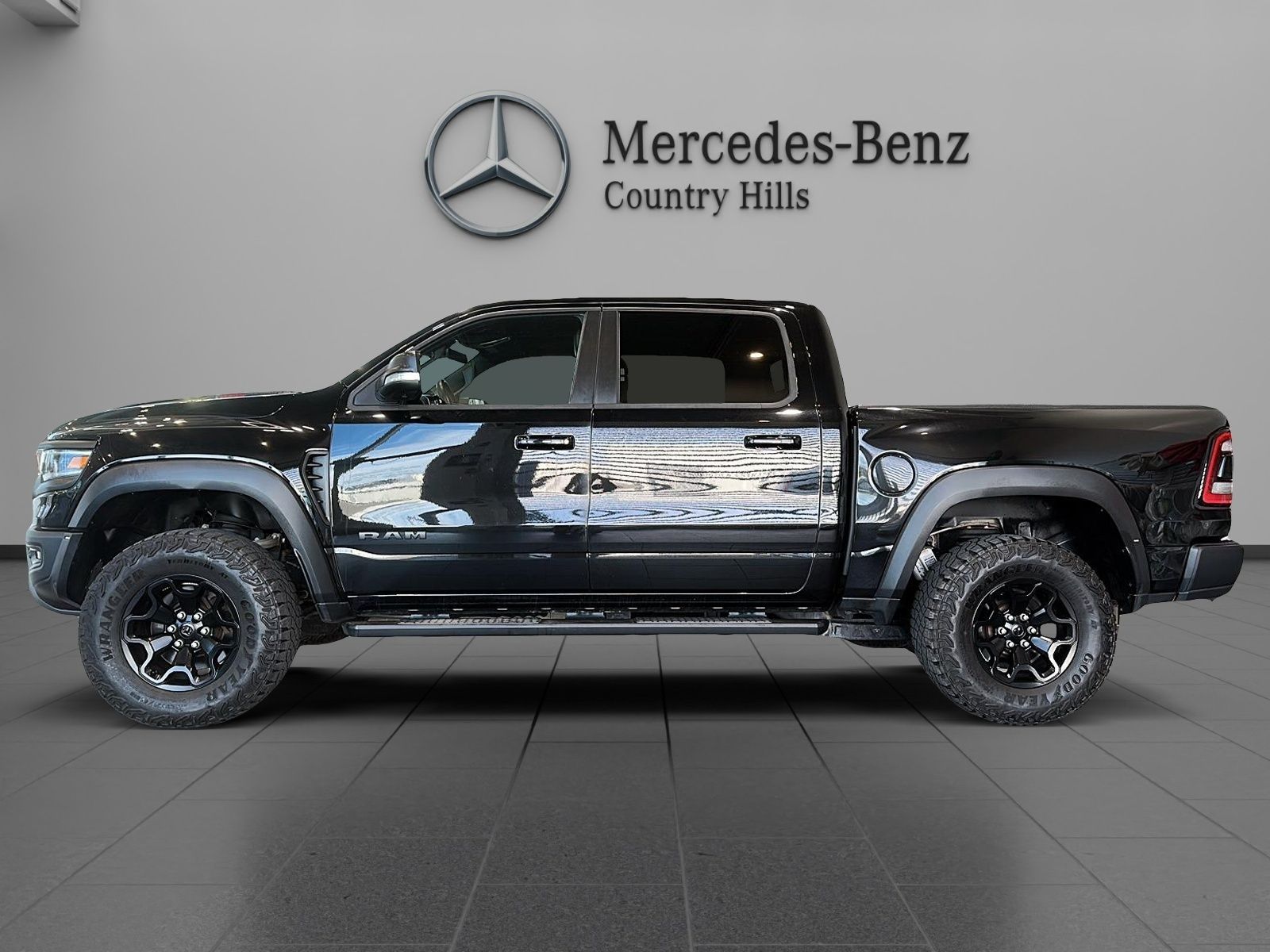 Photo 2022 Ram RAM 1500 Trx Crew Cab 4x4 Base 144.5 WB 5' 7 Box #2