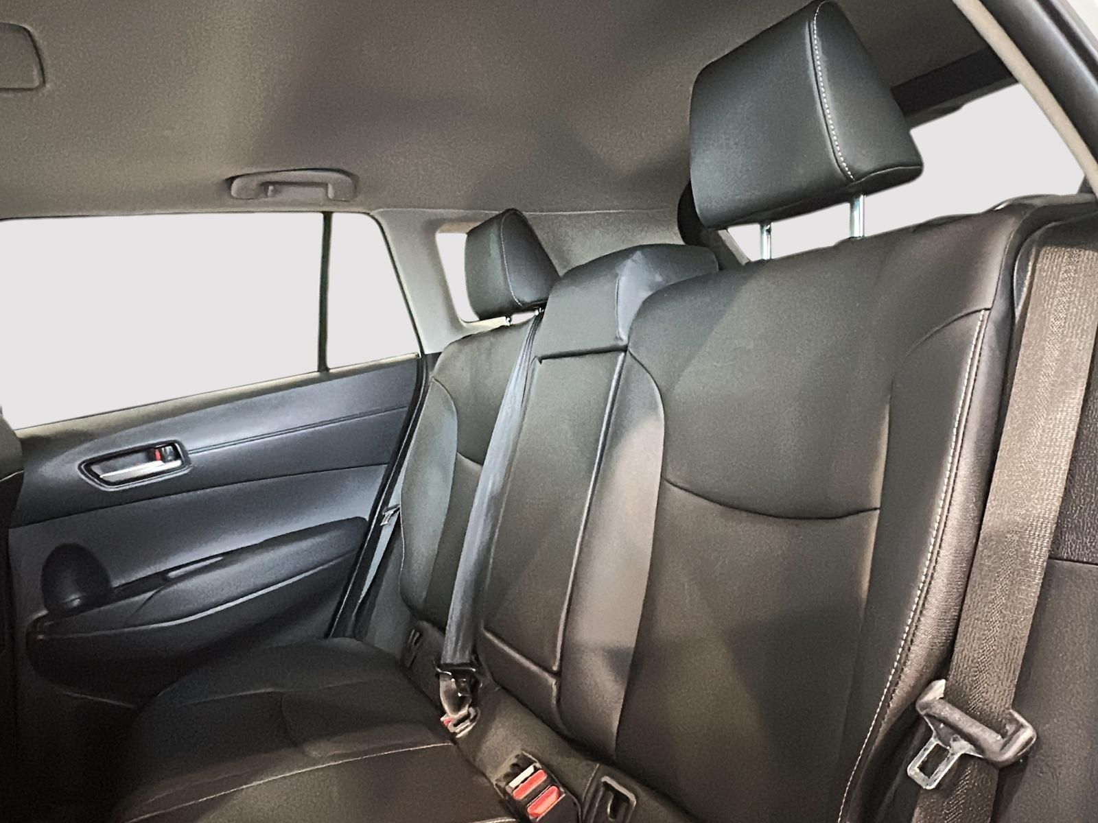 Photo 2023 Toyota Corolla Cross XLE AWD #4