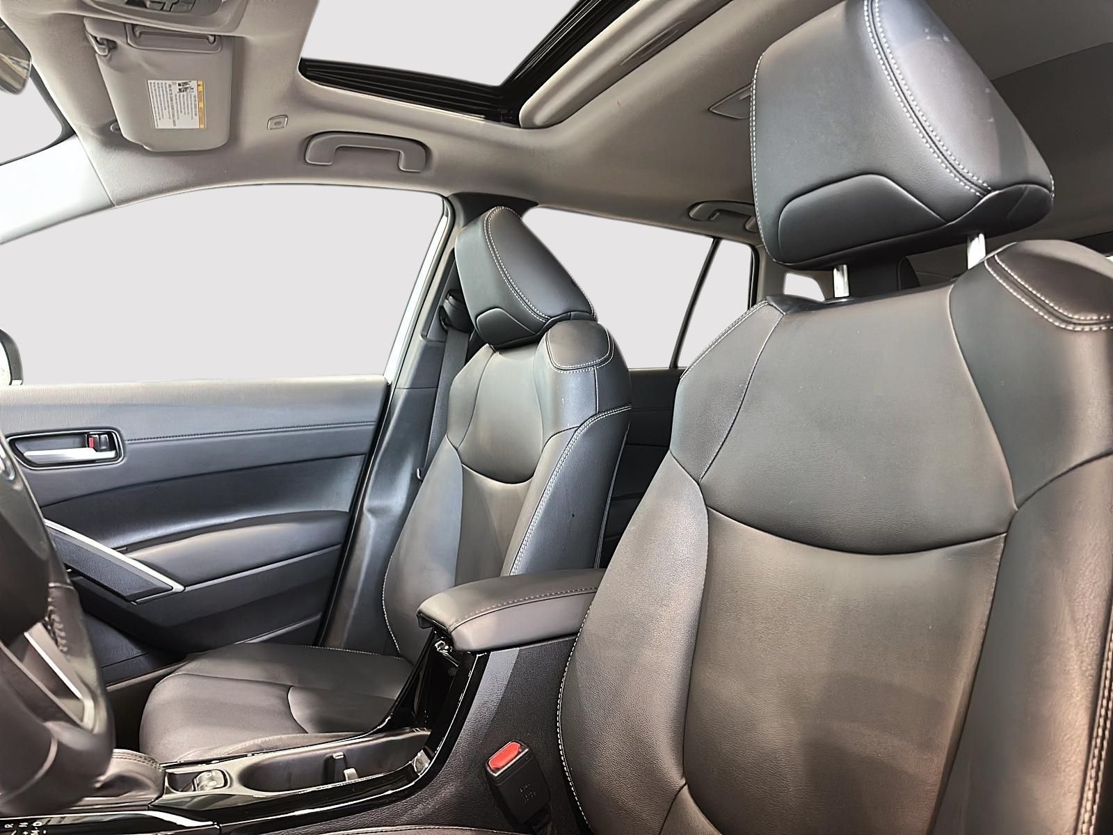 Photo 2023 Toyota Corolla Cross XLE AWD #3