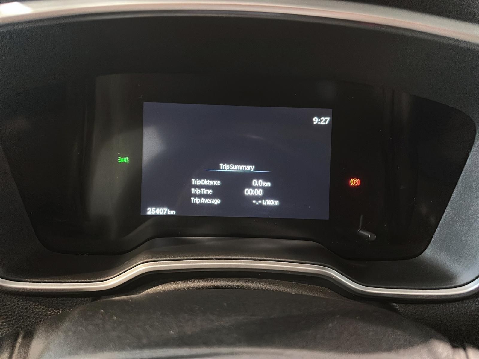 Photo 2023 Toyota Corolla Cross XLE AWD #6