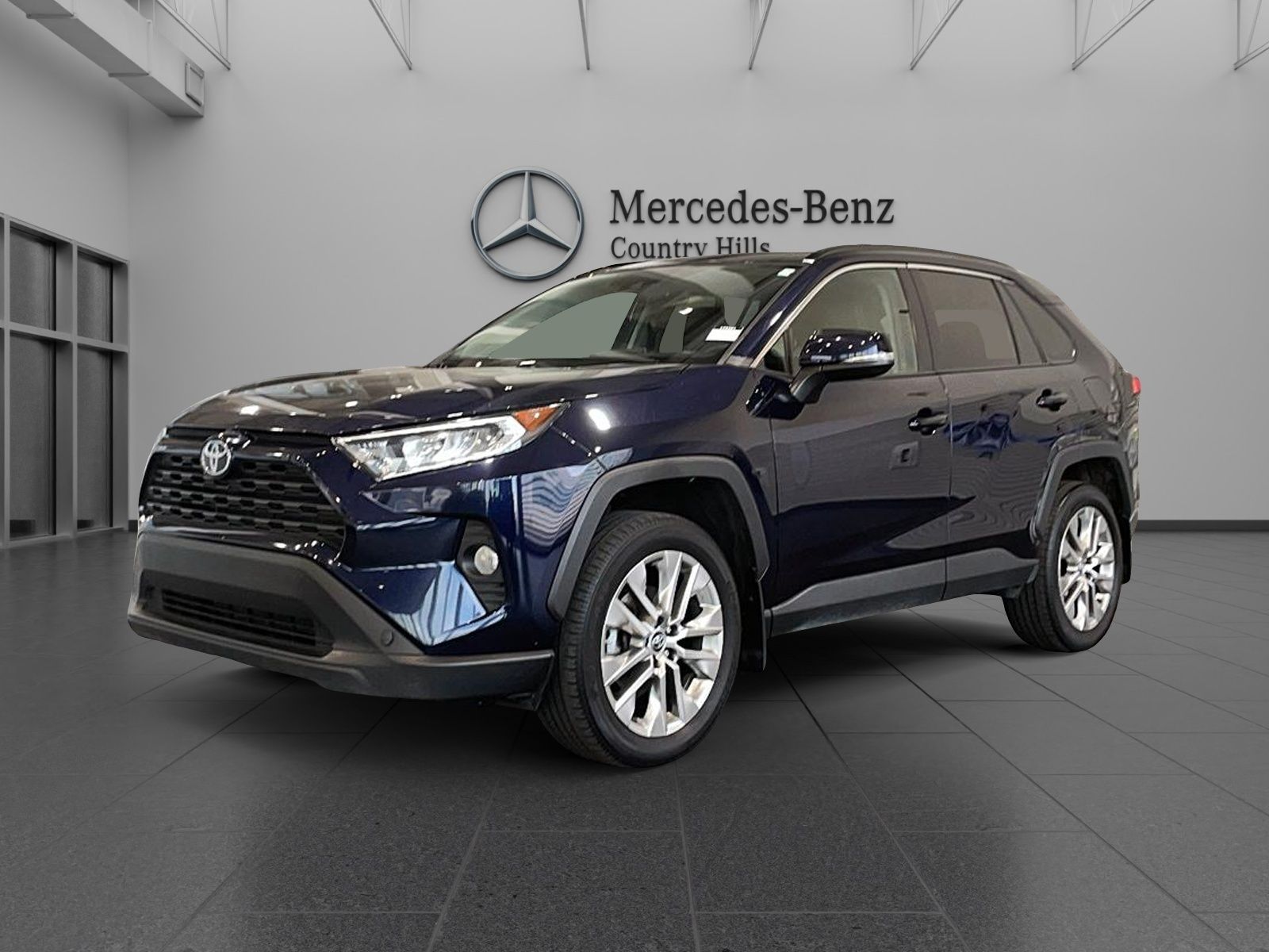 Photo 2021 Toyota RAV4 XLE AWD #2
