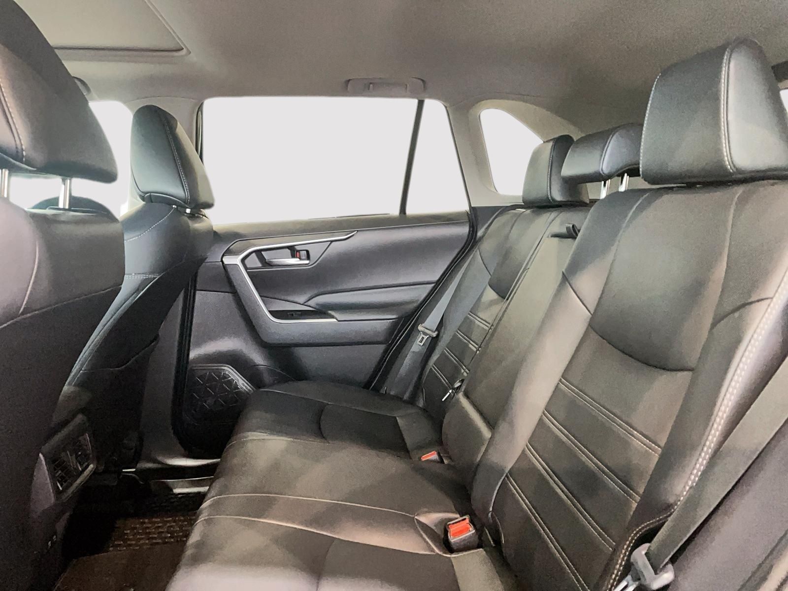 Photo 2021 Toyota RAV4 XLE AWD #6