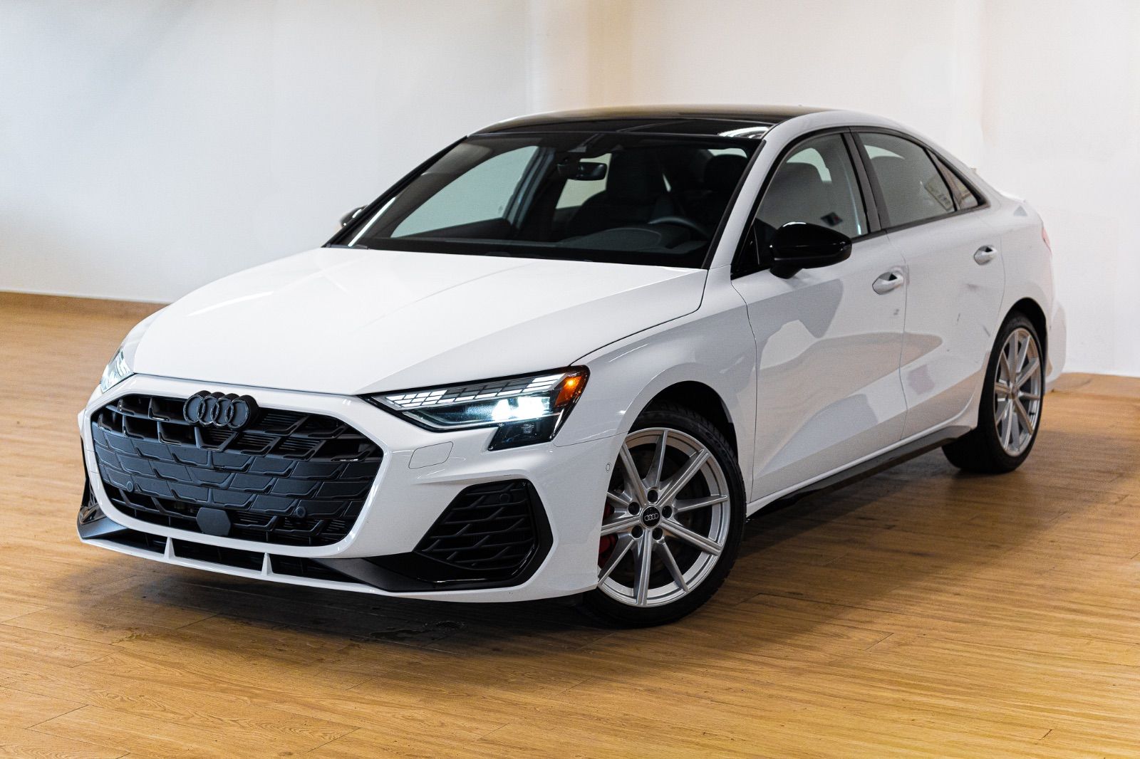 2025 Audi S3 ** KOMFORT **