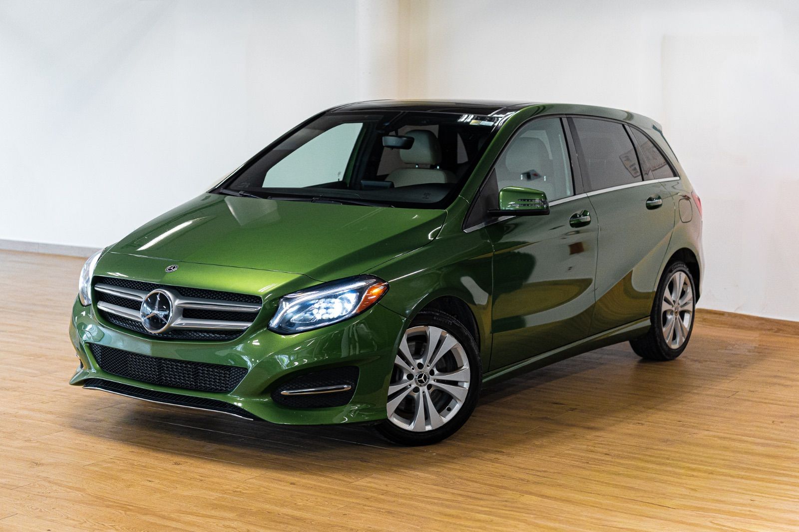 2018 Mercedes-Benz B-Class ** PLUS DE 8,000$ EN OPTIONS **