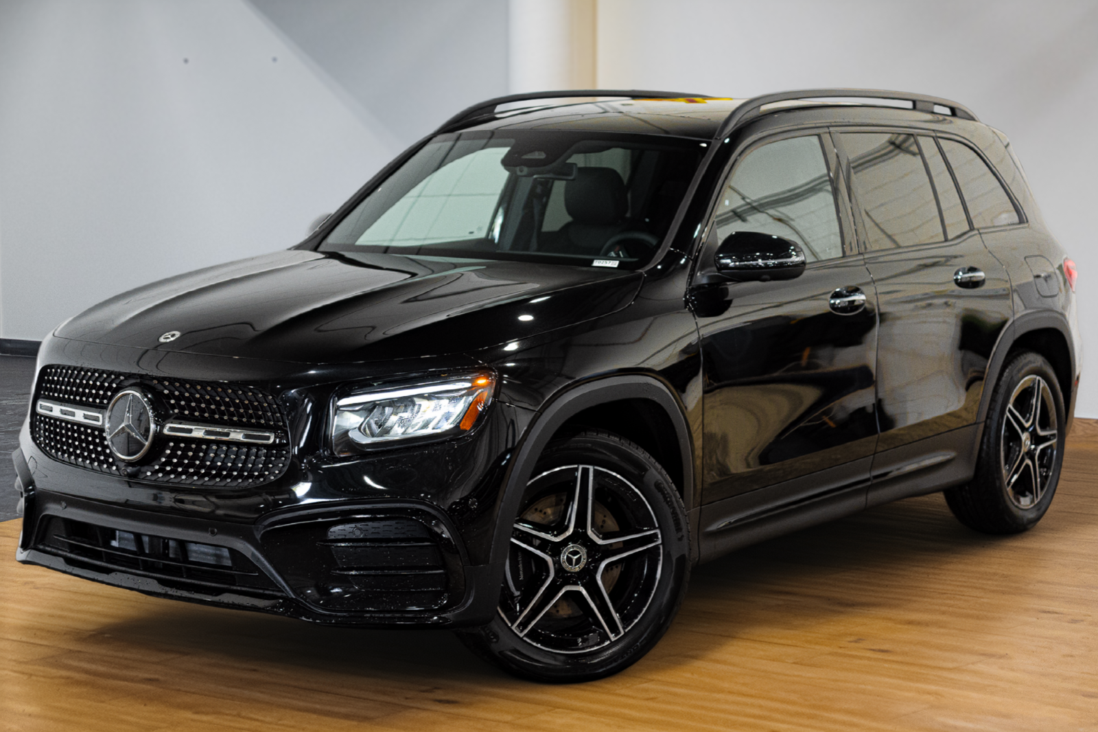 2026 Mercedes-Benz GLB 250 4MATIC SUV